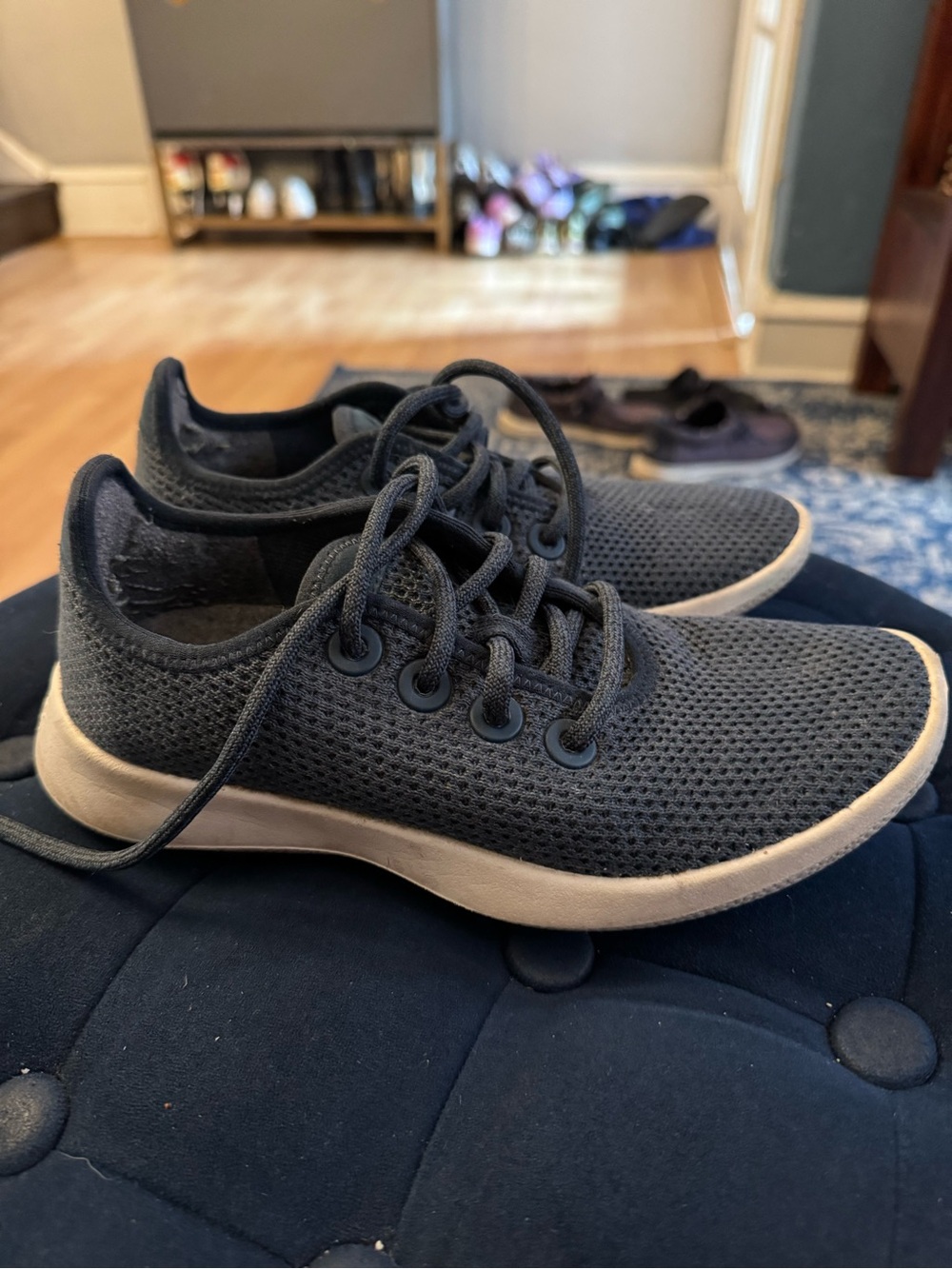 allbirds - size 6